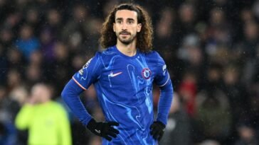 Carragher’s Outburst: Cucurella Under Fire After Shaky Start Against Spurs