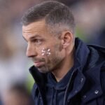 Wolves’ O’Neil Stays in Charge Amid Relegation Struggles